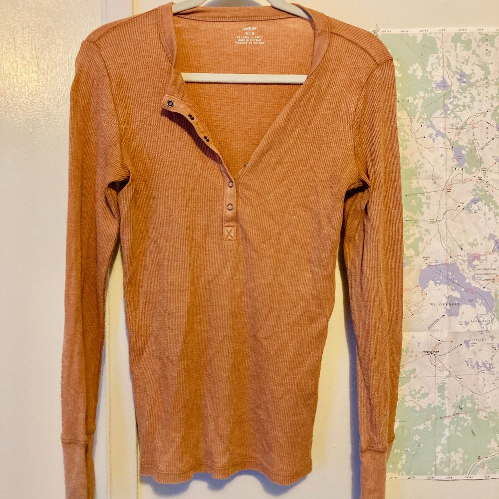 AEO long-sleeve henley shirt - peach